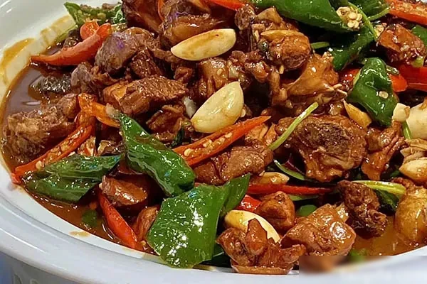 图片[1]-实体店炒鸡米饭技术配方和视频教程-香源配方网