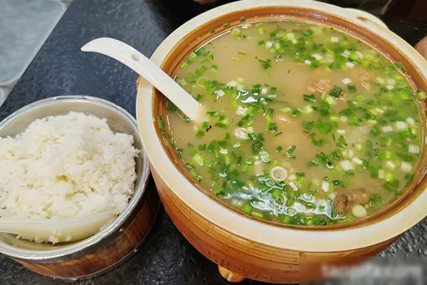 图片[1]-老细鱼汤泡饭技术视频教程-香源配方网