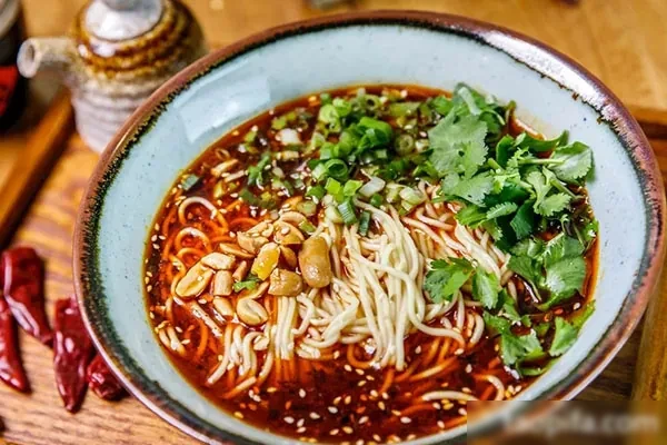 实体店重庆小面和铺盖面配方和视频教程-香源配方网