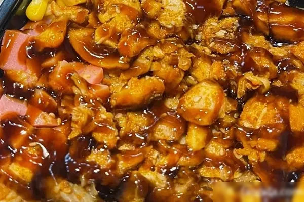 图片[1]-西安网红烤肉饭、鸡排饭，脆皮鸡拌饭技术配方资料-香源配方网